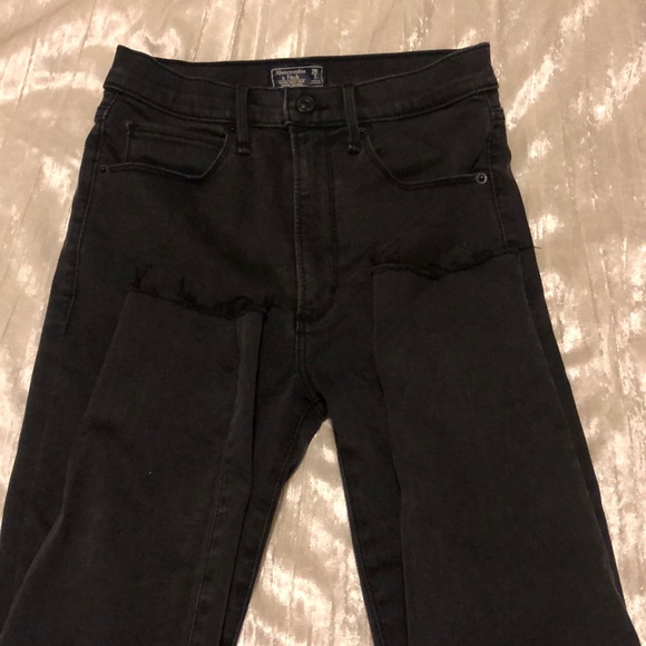Abercrombie & Fitch Ultra High Rose Skinny Jean - Picture 3 of 3